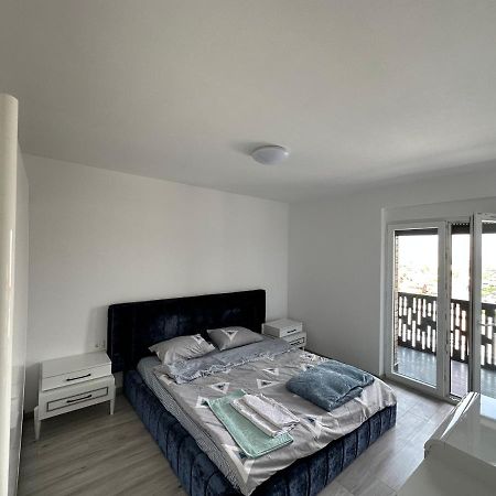 Shooter Apartments แฟริซาย ภายนอก รูปภาพ