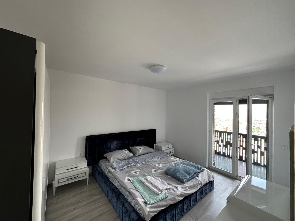 Shooter Apartments แฟริซาย ภายนอก รูปภาพ